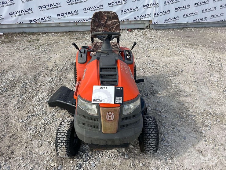 2012-husqvarna-lth18538-38"-riding-mower-image-17