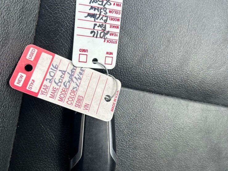 2016-ford-explorer-4wd-xlt-suv-image-26