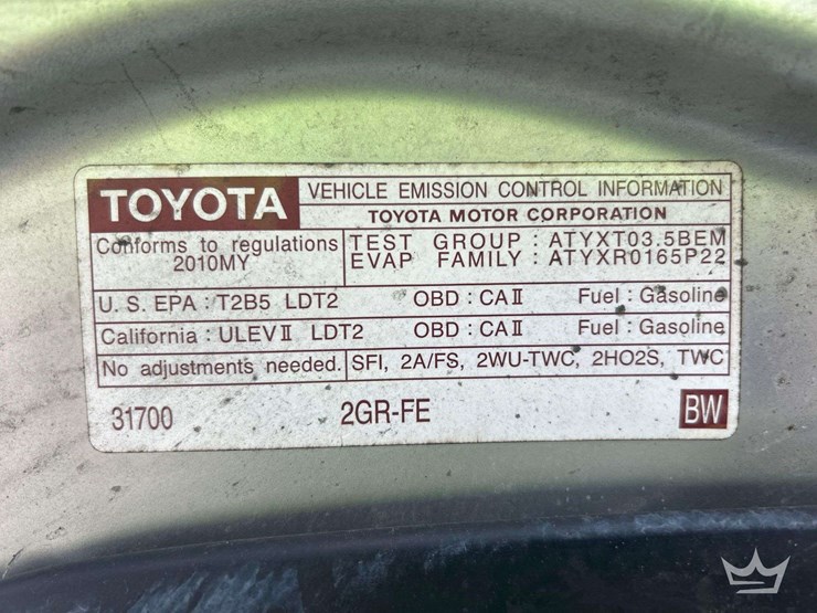 2010-toyota-highlander-suv-image-10