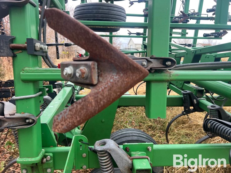 john-deere-2210-image-12