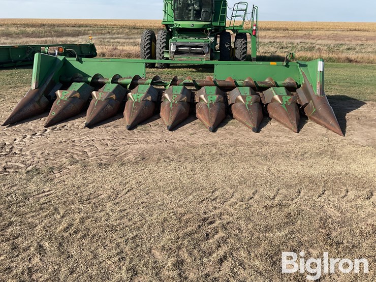 1992-john-deere-643-image-2