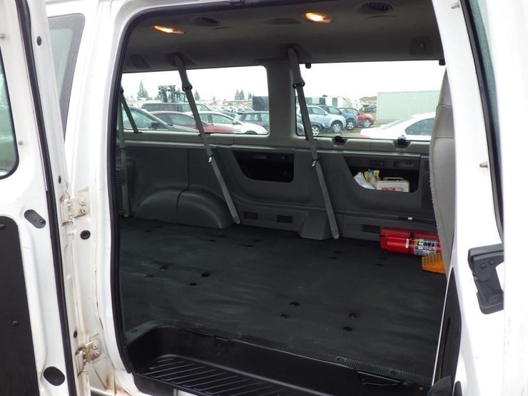 ford-econoline-350-image-7