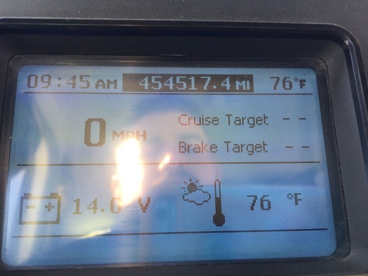 2014-mack-cxu613-truck-tractor,-image-5