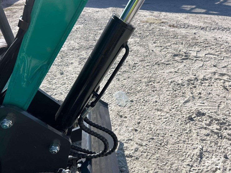 unused-2025-cfg-industrial-qk16r-mini-excavator-image-11