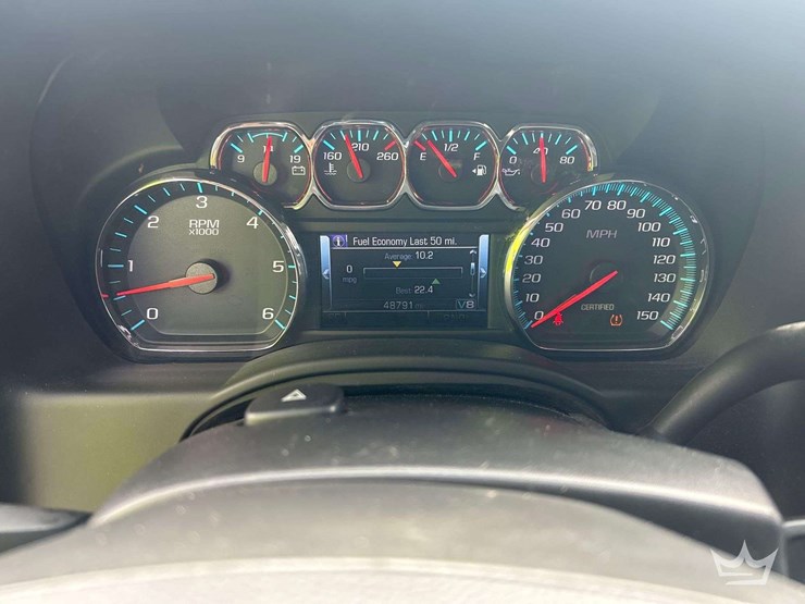 2019-chevrolet-tahoe-4x4-suv-image-12