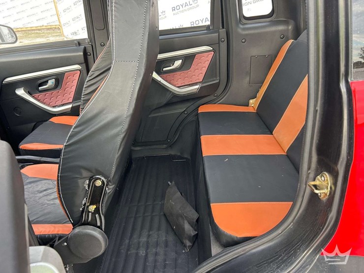 2024-meco-m-y-4-passenger-electric-car-image-15