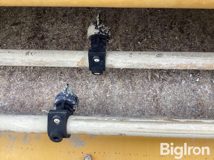 caterpillar-cb66b-image-13