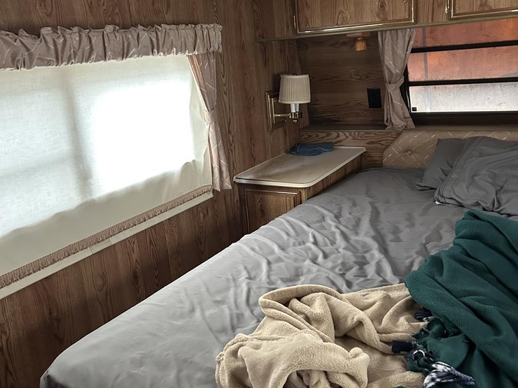 starcraft-5th-wheel-image-42