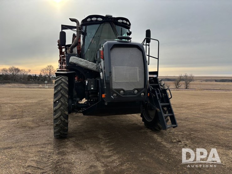 2018-case-ih-810-image-24