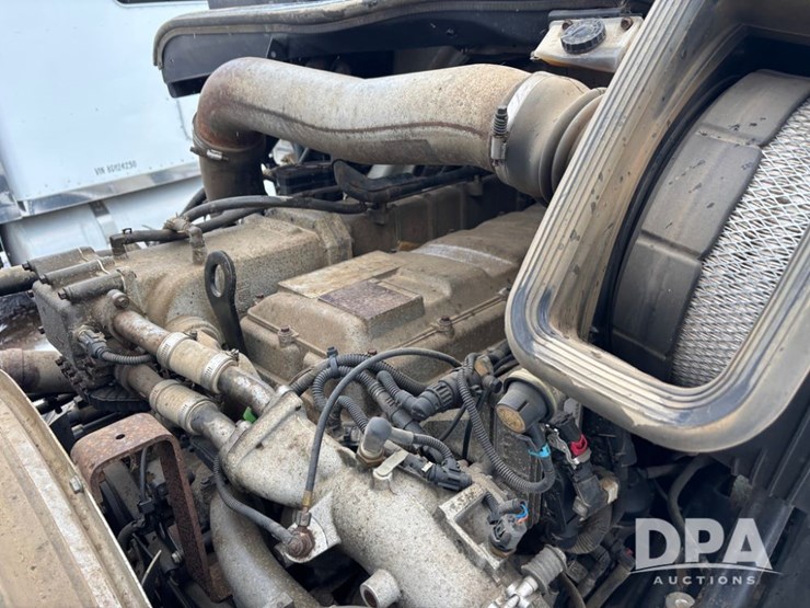 2012-international-prostar-image-21