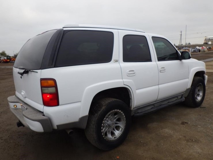 chevrolet-tahoe-image-3