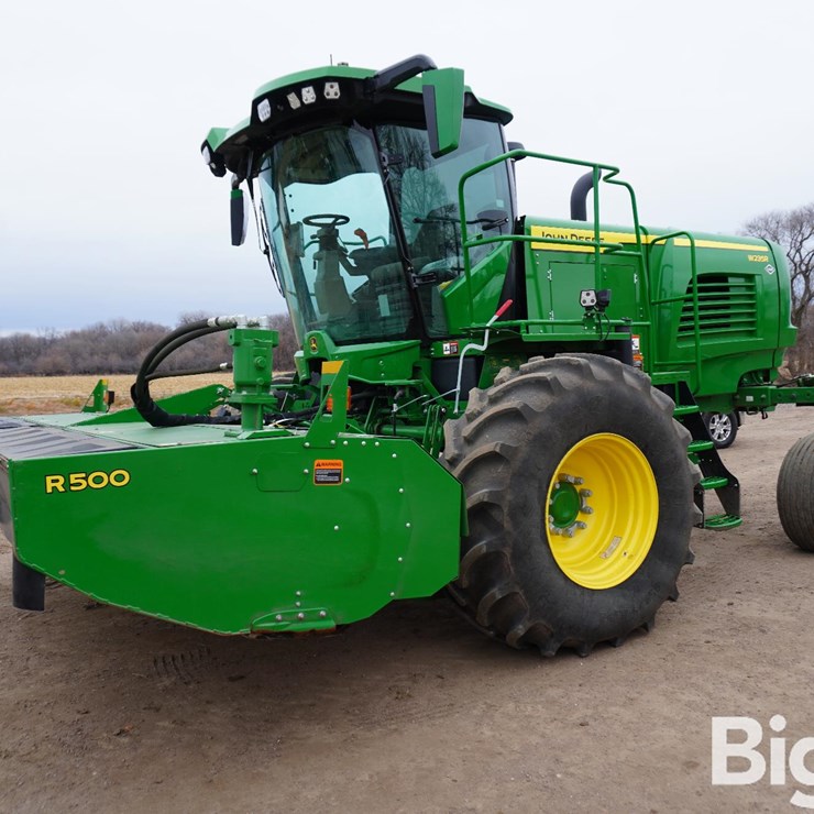 JOHN DEERE W235R