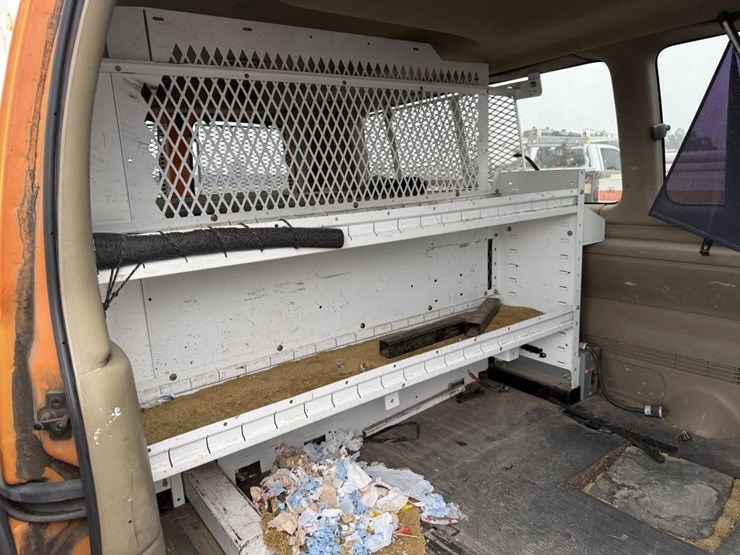 2000-gmc-3500-image-21