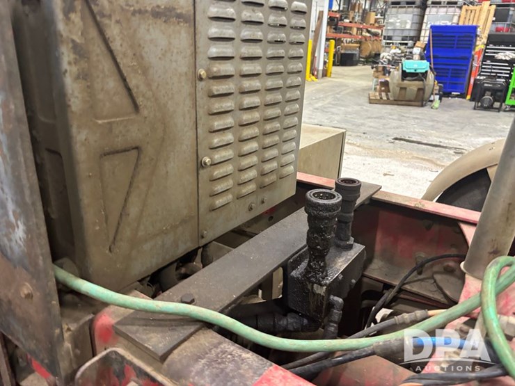 international-9900i-image-38