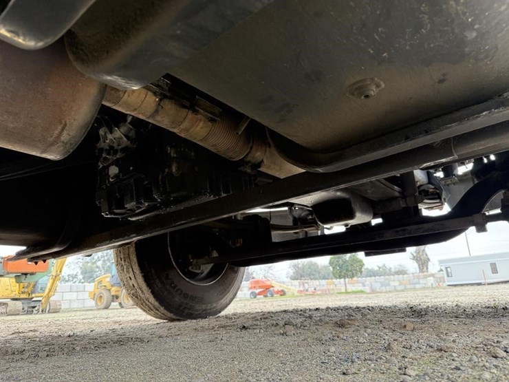 2001-caterpillar-3126-image-11