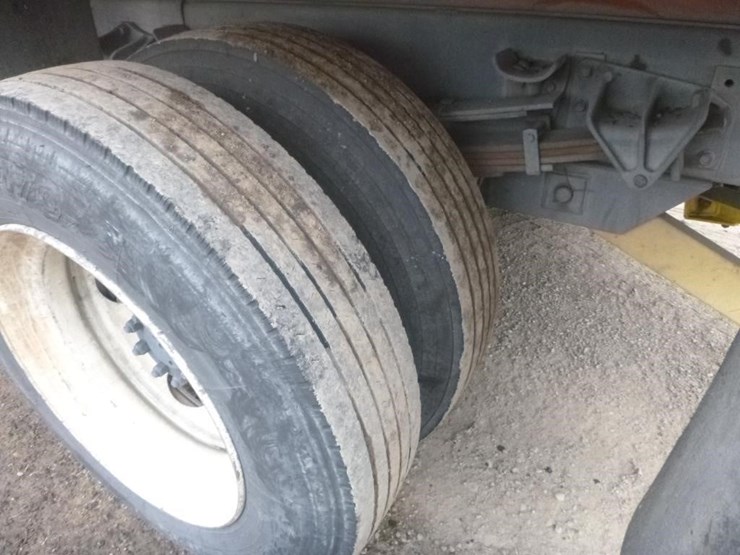 international-4900-image-18