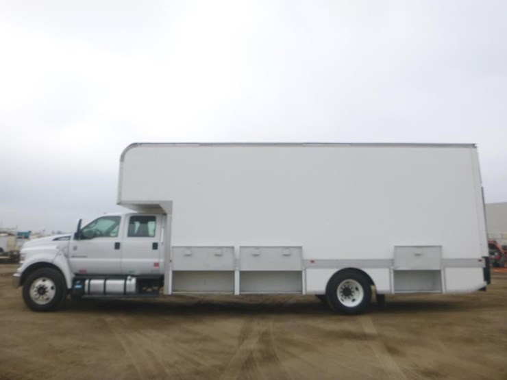 2016-ford-f650-xlt-image-5