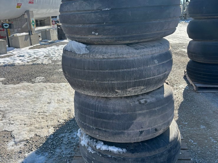 implement-tires-and-wheels-(lt1485)-image-1