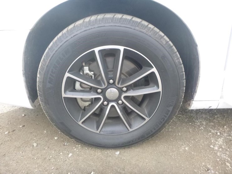 dodge-grand-caravan-image-13