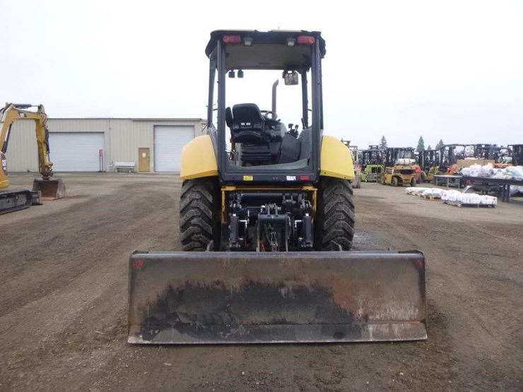 2021-caterpillar-415-il-image-8