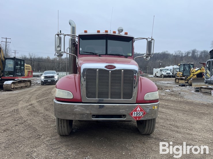 2012-peterbilt-pb337-s/a-lube-&-fuel-truck-image-2