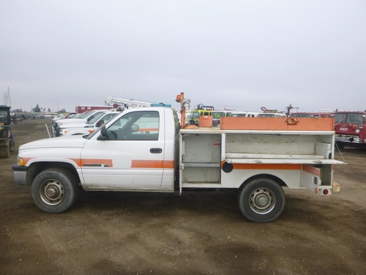 2002-dodge-ram-2500-image-5