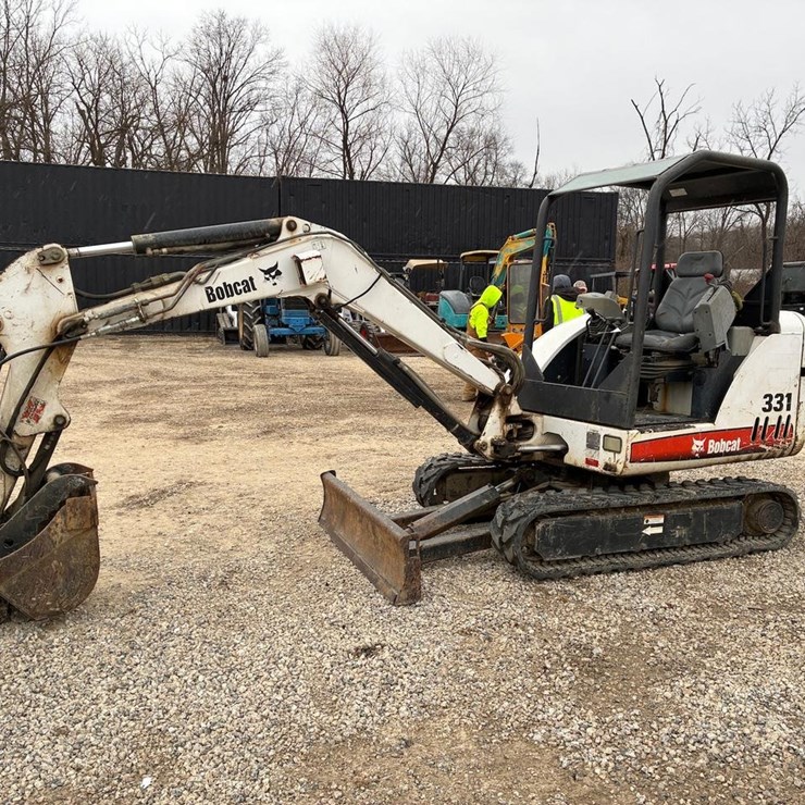 BOBCAT 331