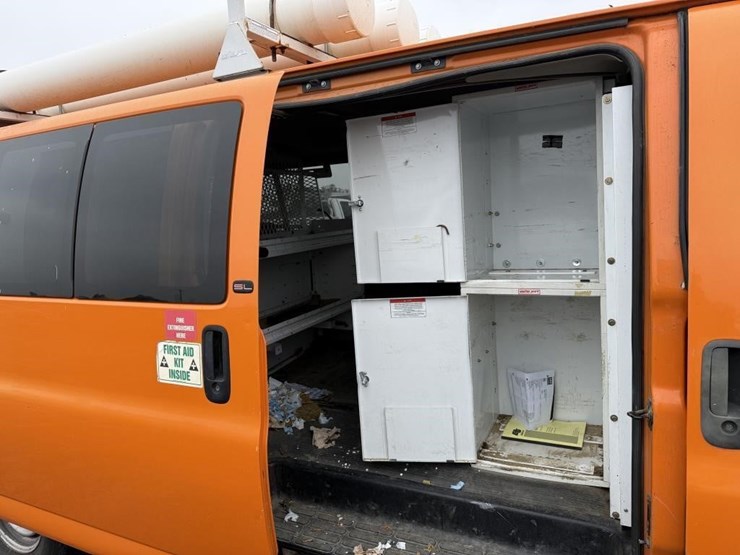 2000-gmc-3500-image-20