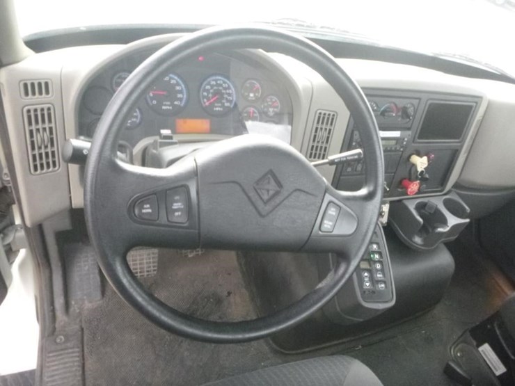 international-7600-image-23