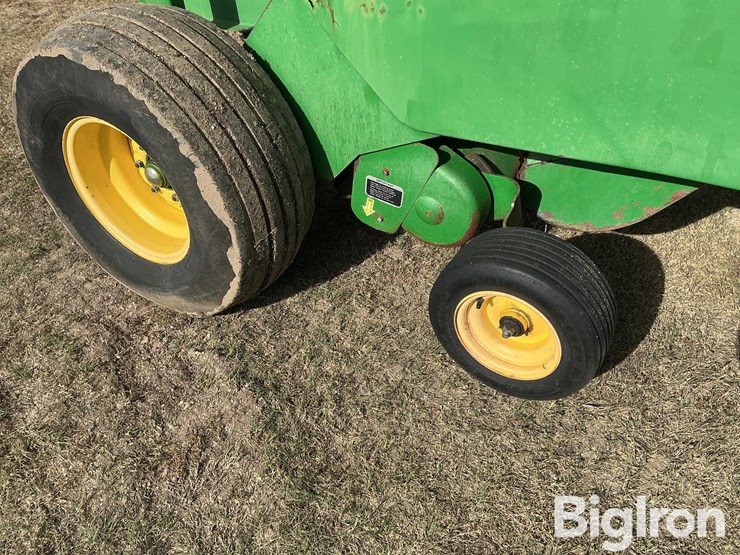 john-deere-566-image-16