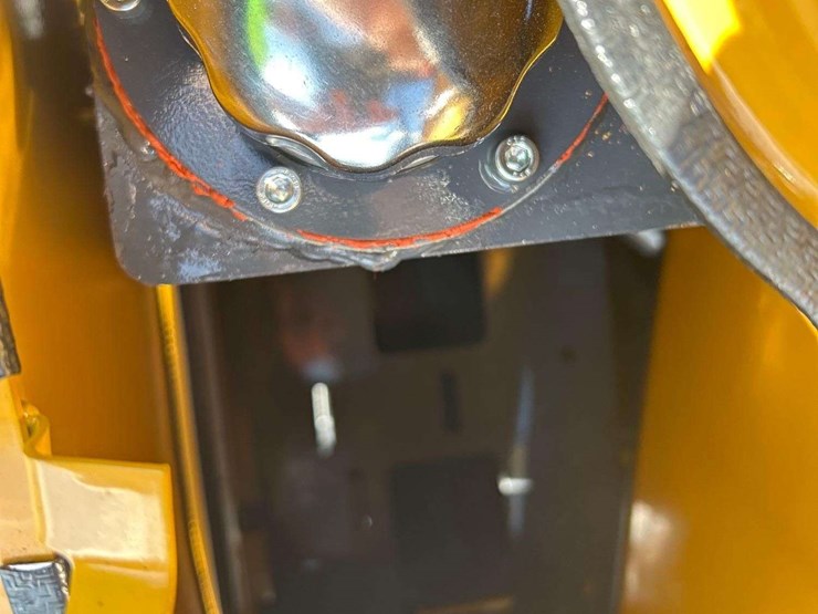 2025-cfg-industrial-qk18r-mini-excavator-image-9