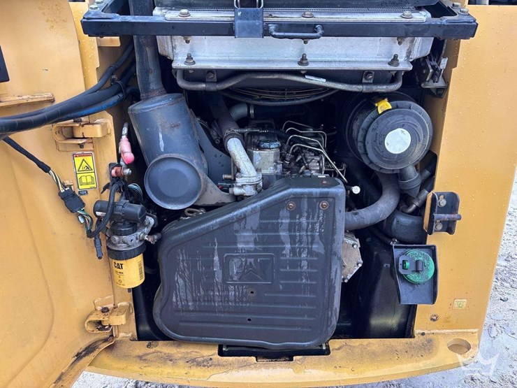 caterpillar-262c-image-12