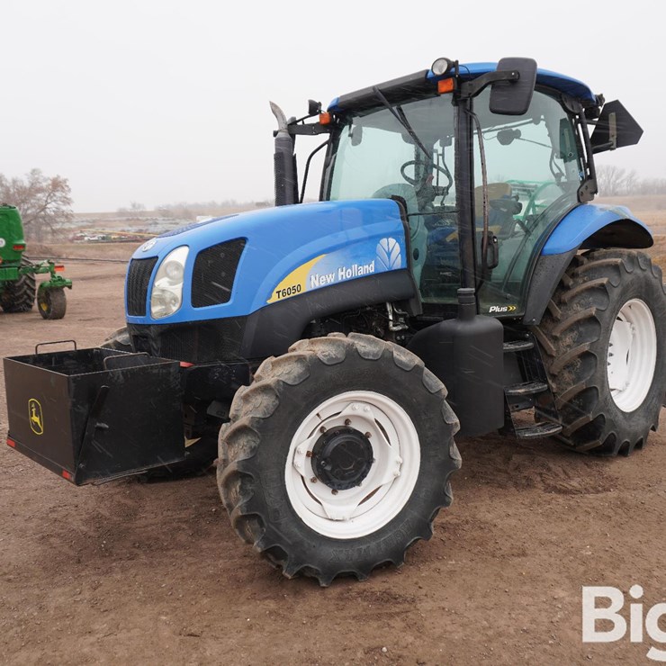 NEW HOLLAND T6050