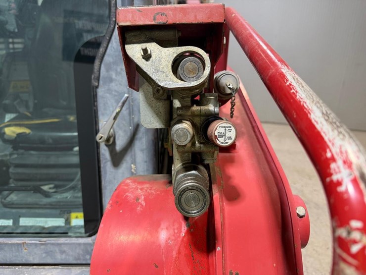 takeuchi-tl12-image-11