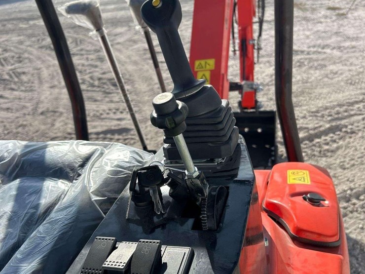 2025-cfg-industrial-nt20-cz-mini-excavator-image-6