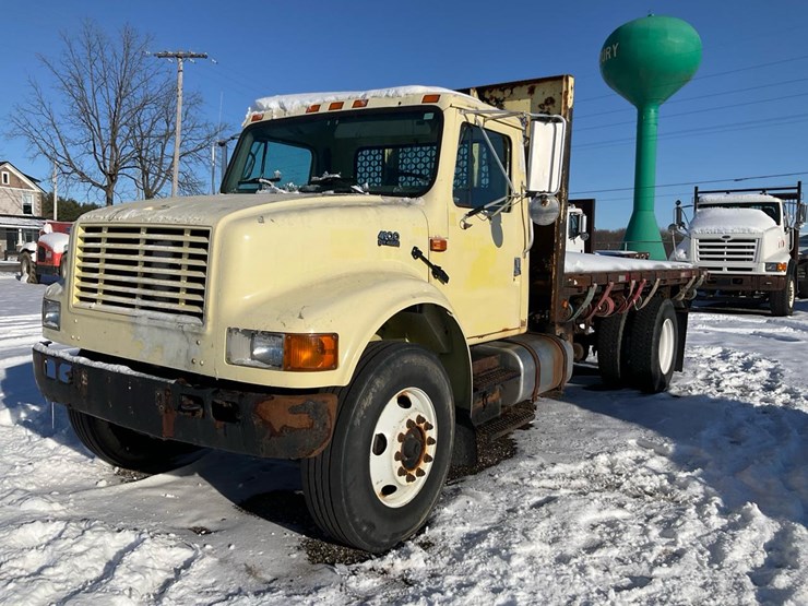 international-4900-image-1