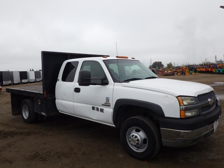 2003-chevrolet-3500-image-2