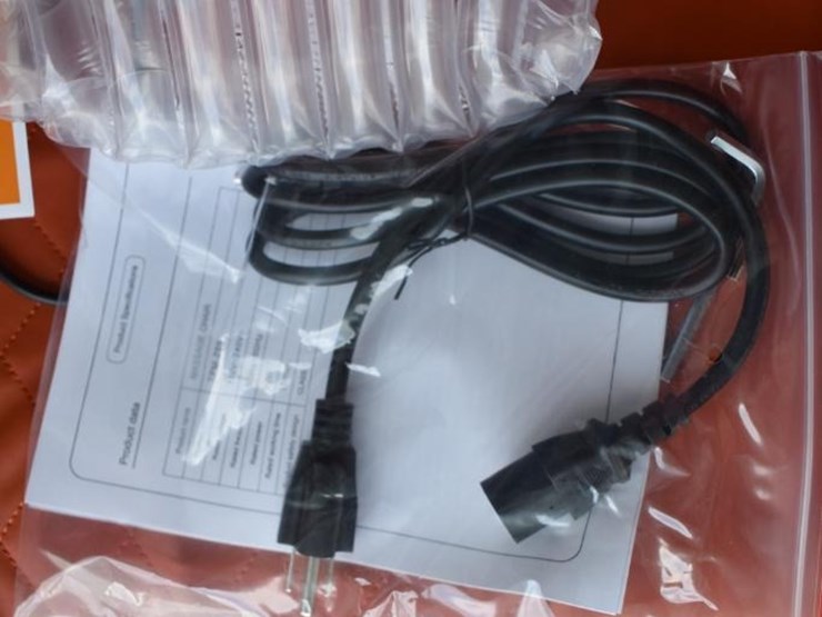 tpm-tpm-z69-ergoflow-massage-chair,-orange/white,-8-modes,-heat-therapy-image-16