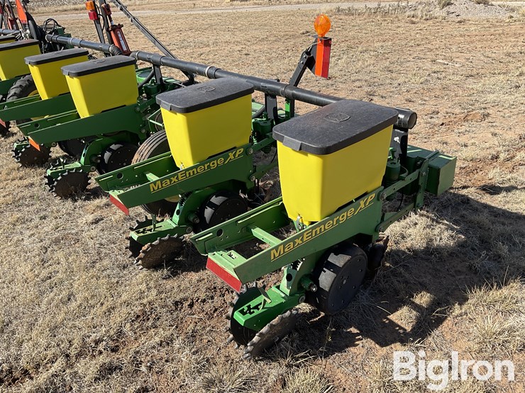 john-deere-1700-image-14