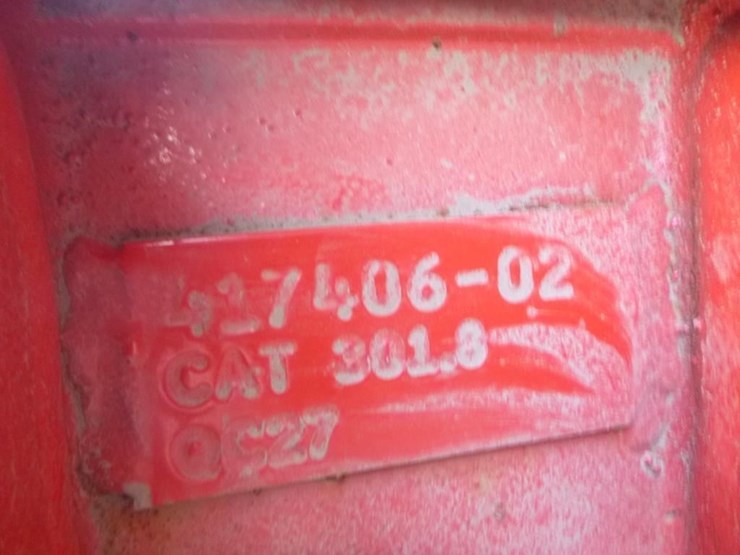 caterpillar-301.8-image-6