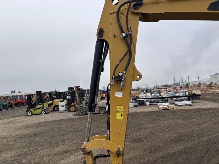 caterpillar-305.5e2-cr-image-17