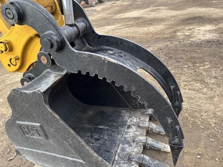 2023-caterpillar-305.5e2-image-16