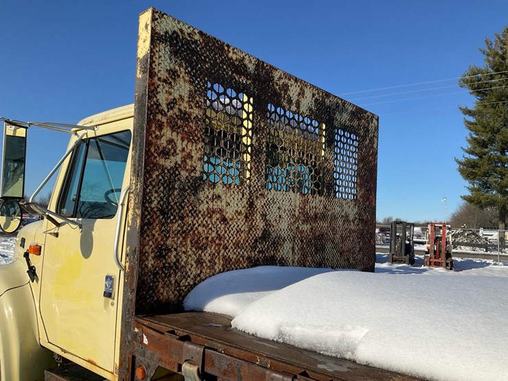 international-4900-image-23