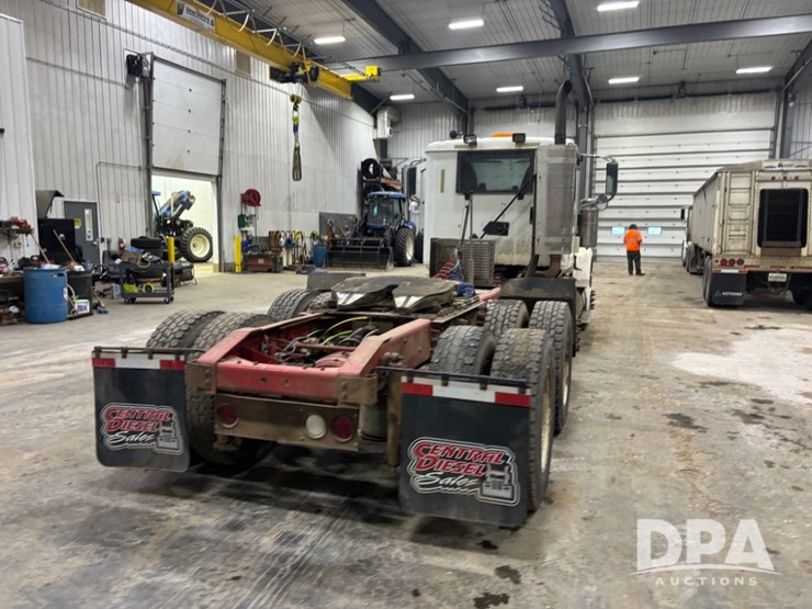 international-9900i-image-13