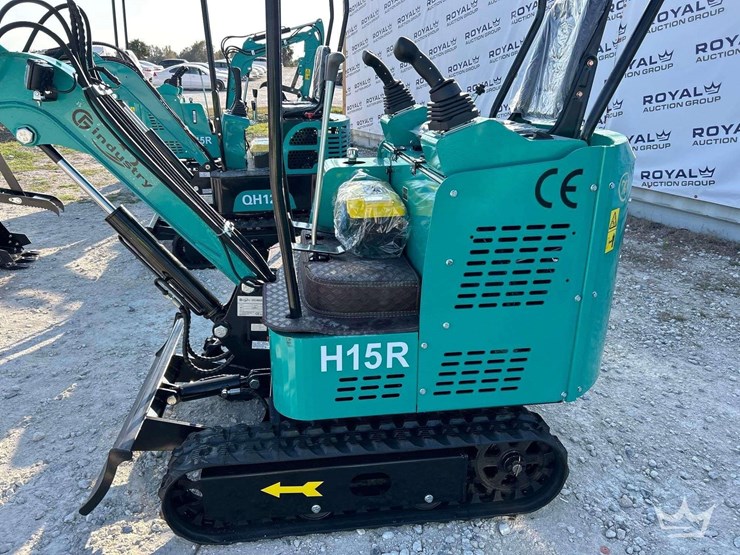unused-2025-cfg-industrial-h15r-mini-excavator-image-17