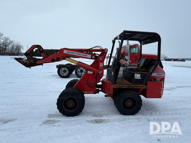 massey-ferguson-7500-image-4