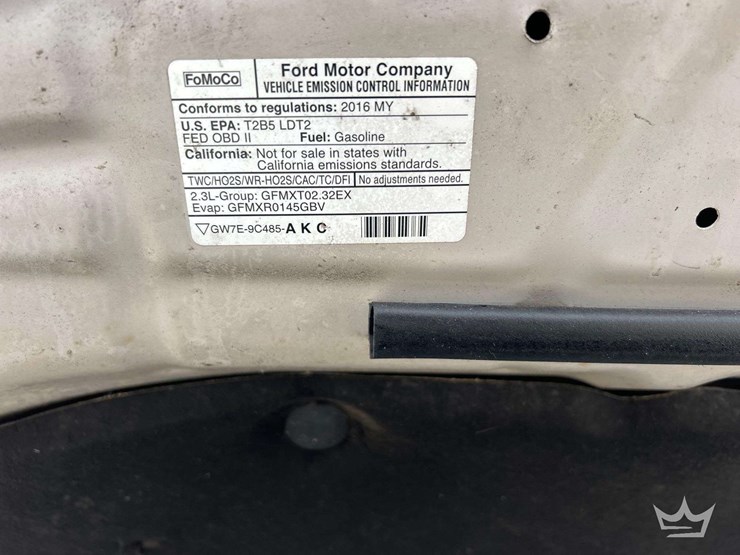 2016-ford-explorer-4wd-xlt-suv-image-10