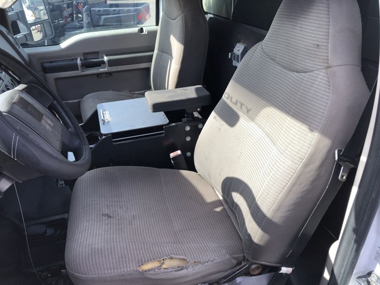 ford-f450-xl-image-10