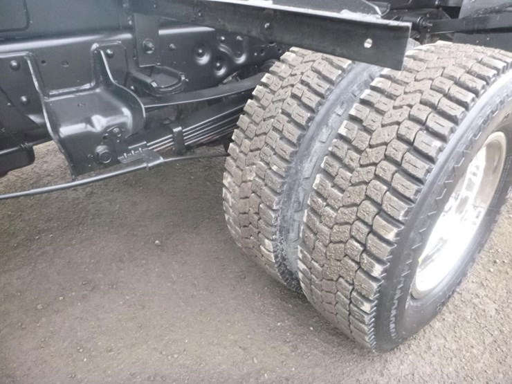 2013-ford-f350-image-23