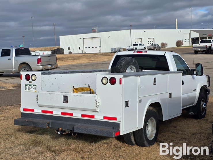chevrolet-silverado-3500-image-5
